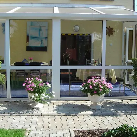 Mit Garten Und Pools By Interhome Dom wakacyjny Náchod
