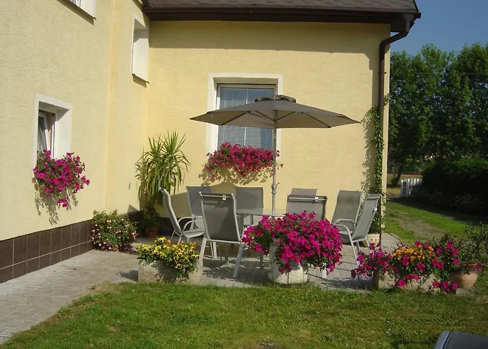Mit Garten Und Pools By Interhome בית נופש